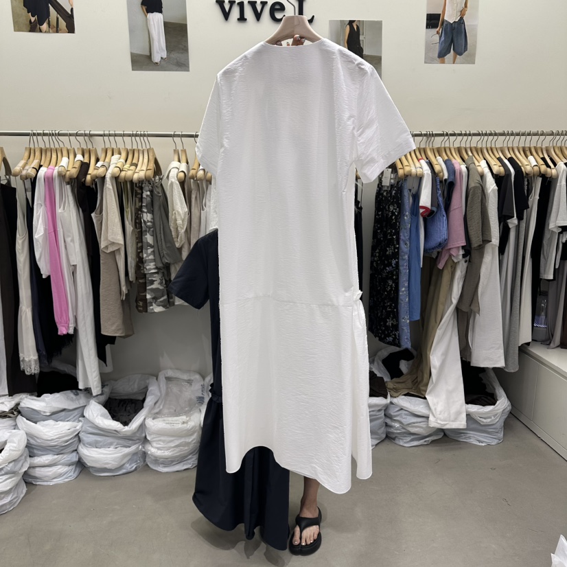 VIVEL韓國直郵女裝新款推薦26夏季熱賣時尚人氣連衣裙OPSVIVE L連衣裙