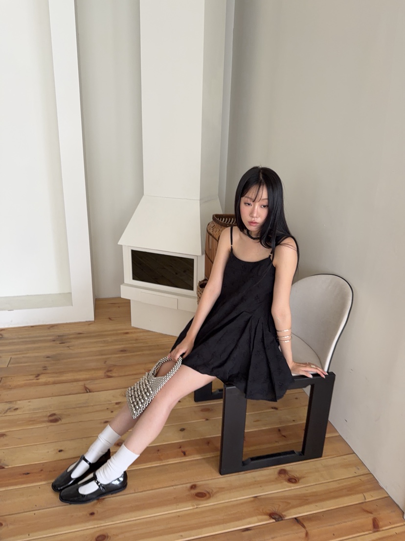SUNDER MARKET韓國東大門直郵女裝新品26夏季連衣裙褶裥SUNDER MARKET連衣裙
