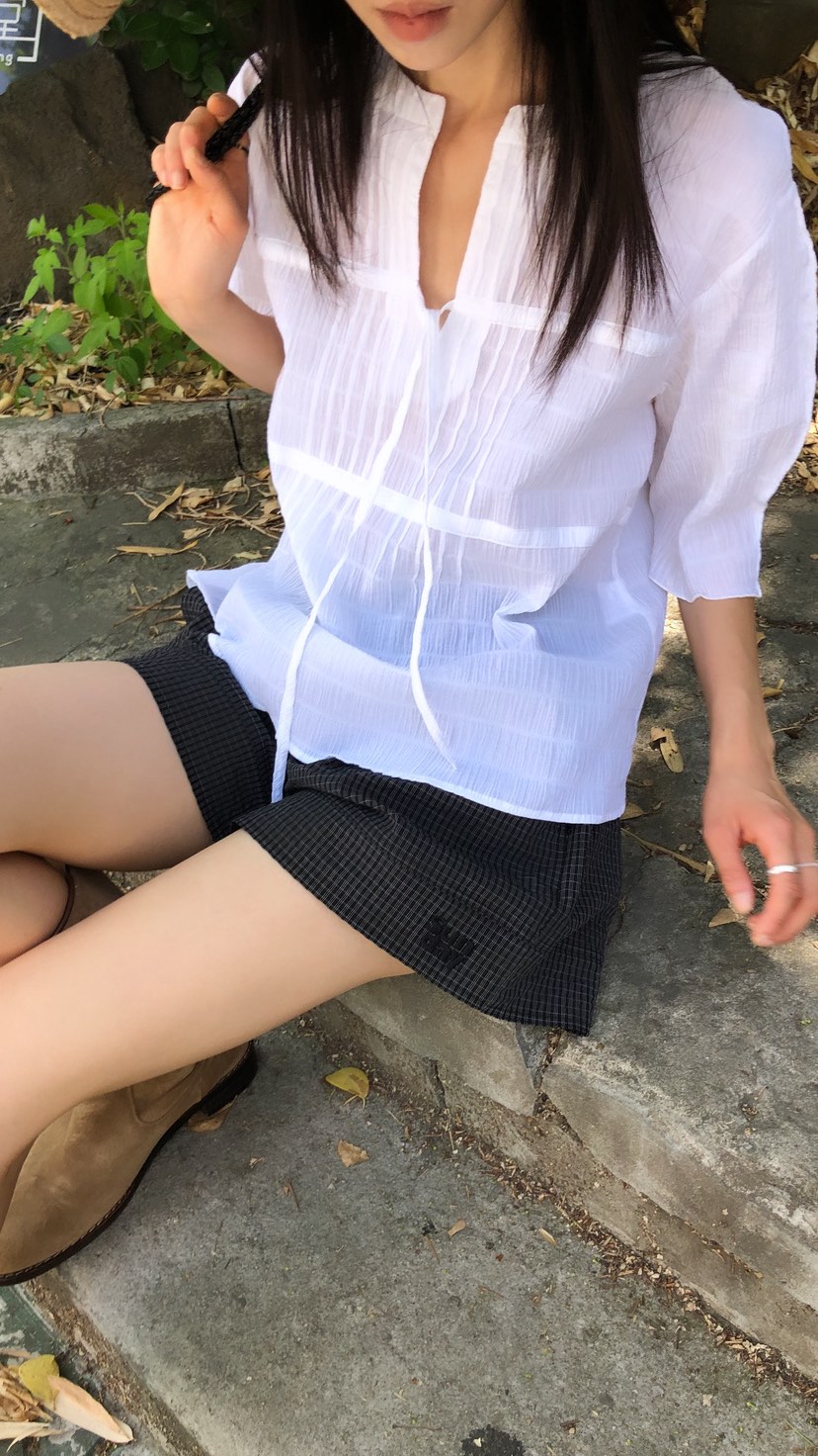 OVER RICH韓國直郵女士新款推薦熱賣時尚襯衫蕾絲衫褶皺OVER RICH襯衫/蕾絲衫