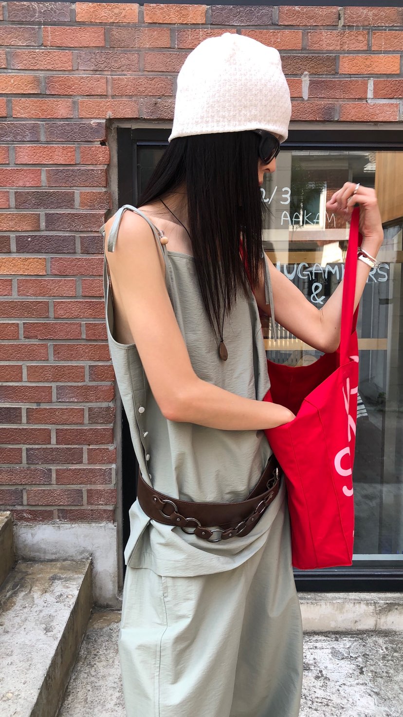 OVER RICH韓國東大門直郵女裝新品時尚吊帶背心串珠無袖OVER RICH吊帶/背心