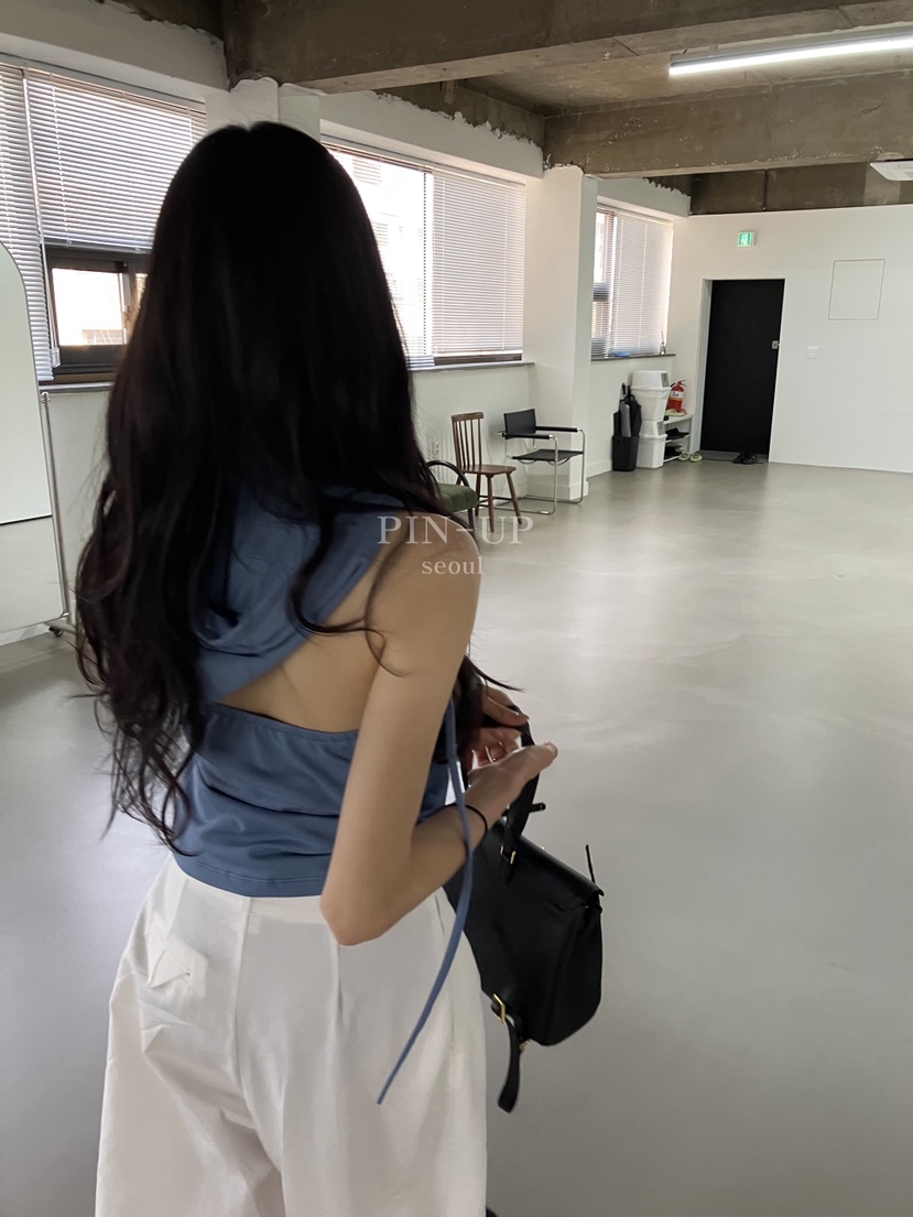 PIN-UP韓國東大門直郵女士新品時尚熱賣吊帶背心露背連帽PIN-UP吊帶/背心