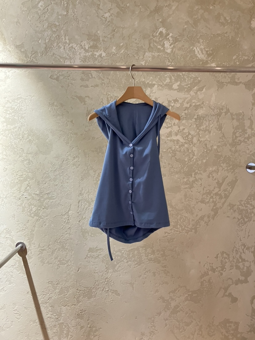 PIN-UP韓國東大門直郵女士新品時尚熱賣吊帶背心露背連帽PIN-UP吊帶/背心圖色1