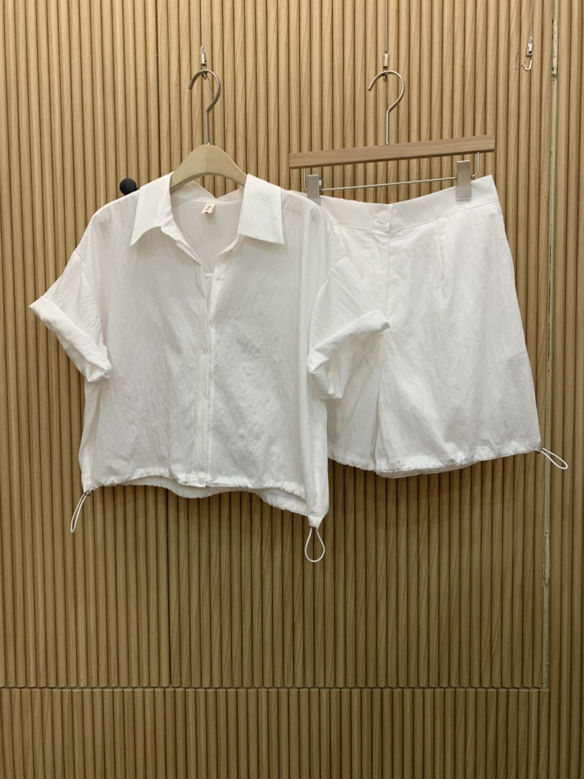 DARAK韓國東大門直郵女士新品推薦時尚熱賣26夏季襯衫蕾絲衫DARAK襯衫/蕾絲衫