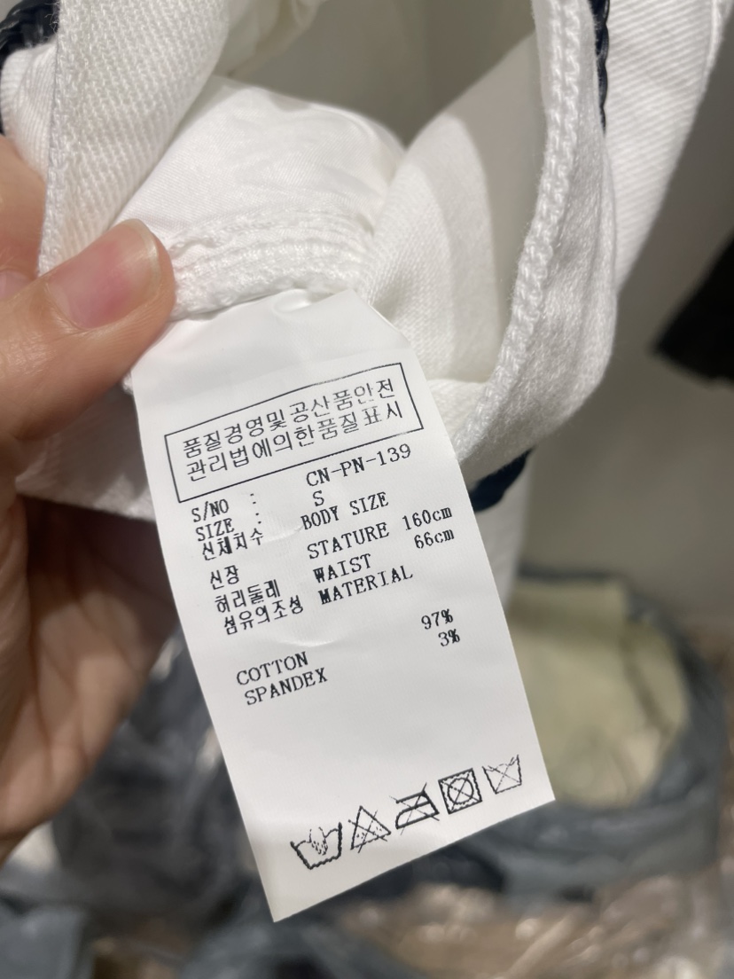 NEOUL韓國東大門直郵女士新款時尚休閑熱賣人氣短褲不含腰帶NEOUL/ahin雙領標簽短褲