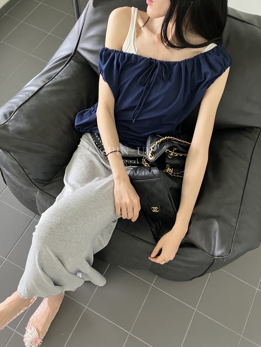 PIN-UP東大門實拍韓國女裝新品推薦熱賣26夏季時尚T恤口袋PIN-UPT恤