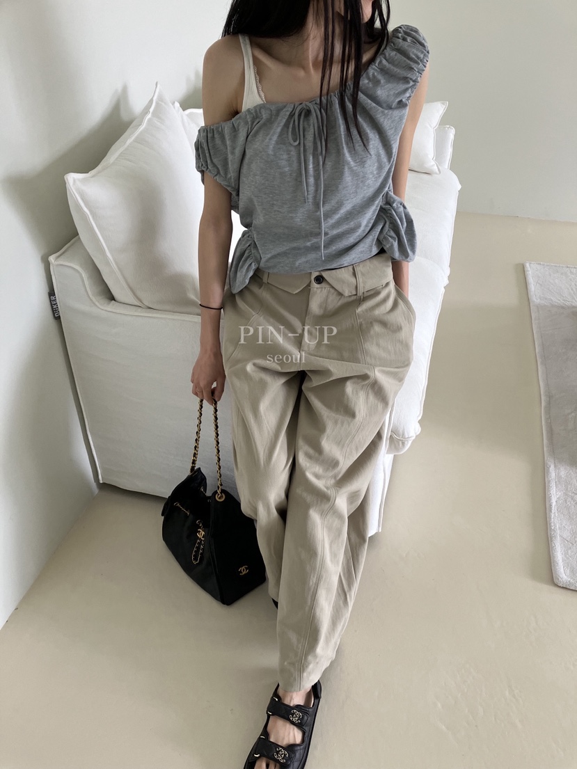 PIN-UP東大門實拍韓國女裝新品推薦熱賣26夏季時尚T恤口袋PIN-UPT恤