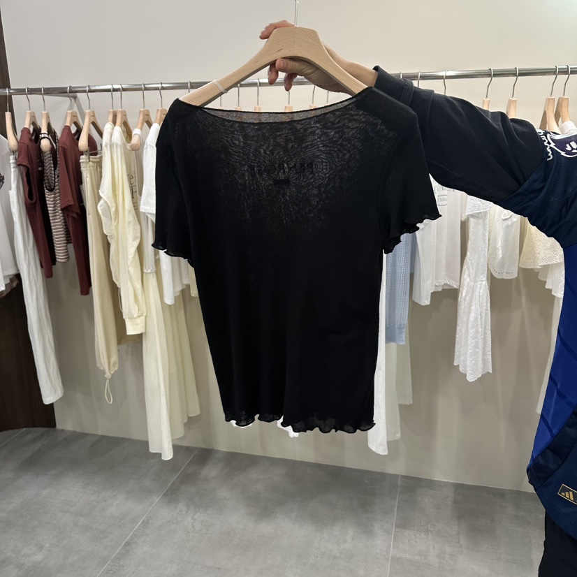 URBANSTORY/REMAKING韓國東大門直郵女裝新款T恤不含染色Remaking/URBANSTORYT恤