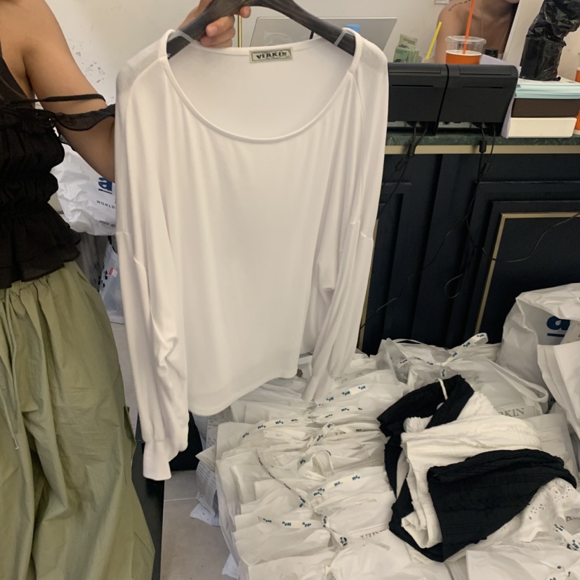 VIRKIN韓國直郵女士新品人氣休閑熱賣推薦時尚長袖T恤寬松VIRKIN長袖T恤圖色1