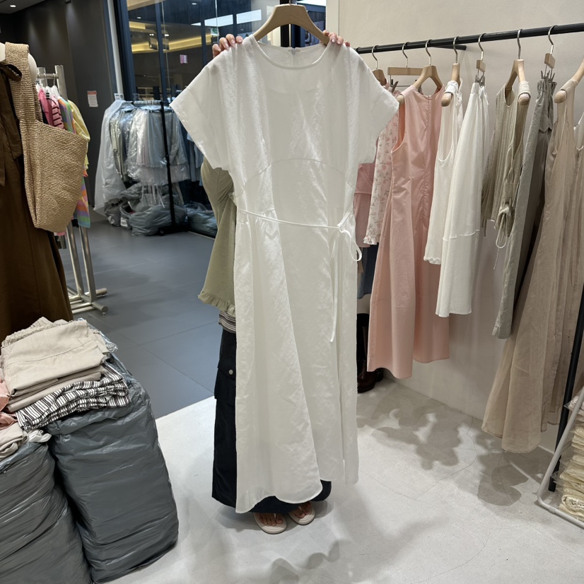 AURA韓國代購女士新款時尚熱賣26夏季人氣推薦休閑連衣裙Au ra連衣裙圖色2