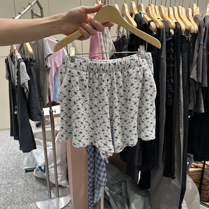 SOF韓國代購女士新品26夏季熱賣人氣時尚推薦休閑短褲SOF短褲圖色1