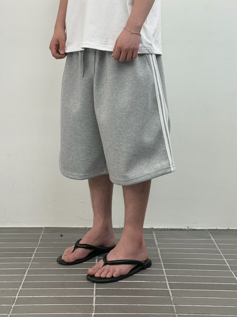 WELLDONEMINED韓國直郵女士新款休閑時尚熱賣短褲男女同款WELLDONEMINED短褲圖色2