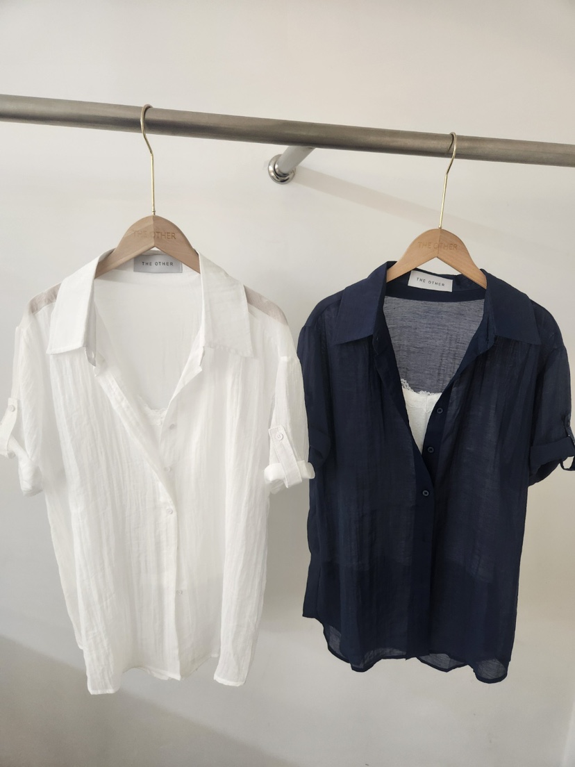 THE OTHER東大門實拍韓國女裝新品26夏季襯衫蕾絲衫不含內搭V領透視蕾絲THE OTHER襯衫/蕾絲衫