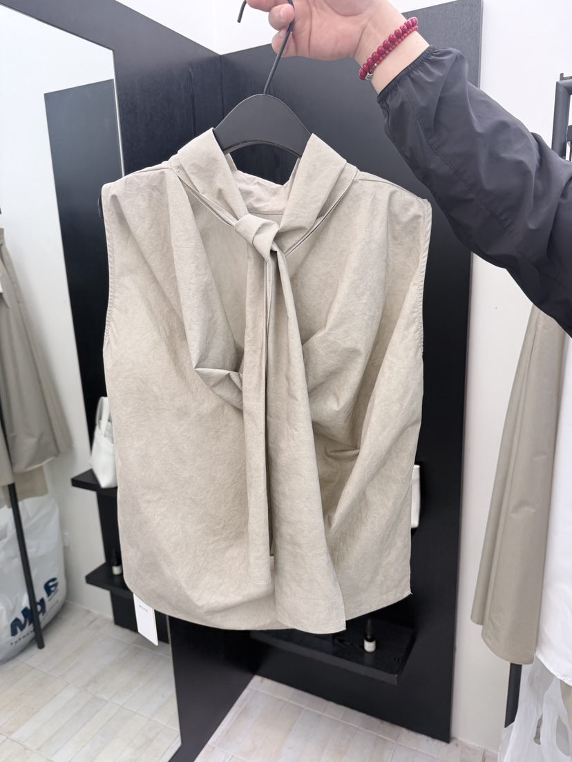 MOANI韓國東大門直郵女裝新品熱賣26夏季時尚推薦吊帶背心MOANI吊帶/背心