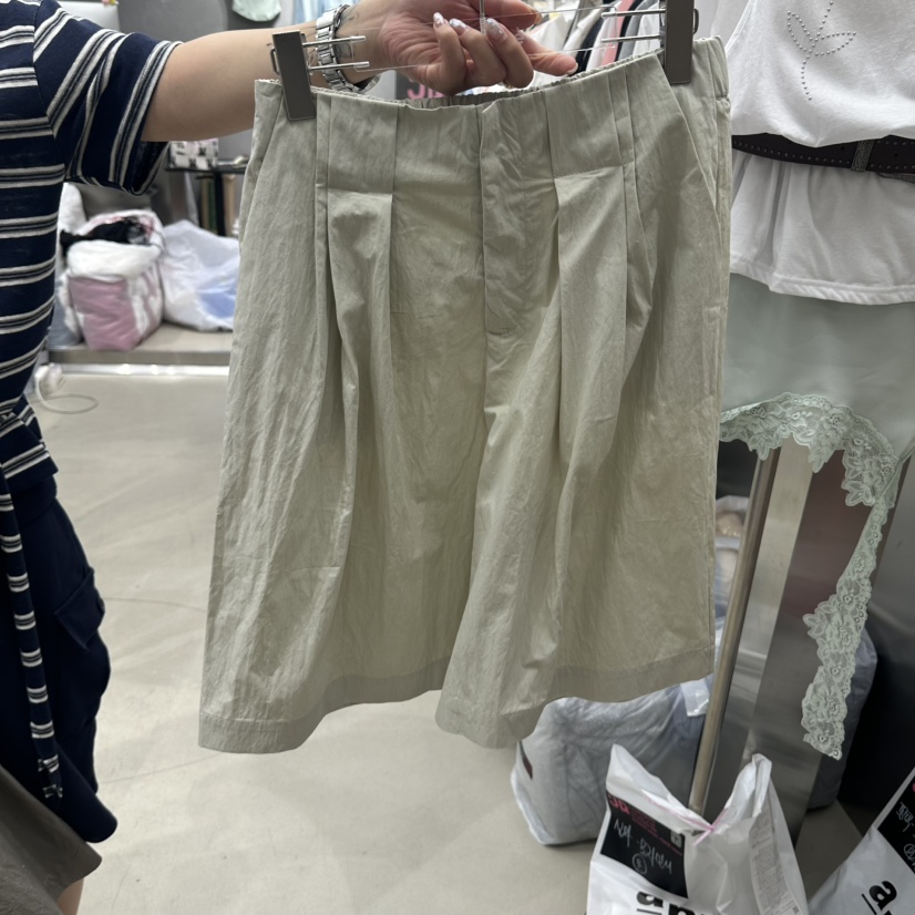 JUDYQUE韓國直郵女裝新款26夏季休閑時尚推薦人氣短褲褶裥JUDYQUE短褲圖色1