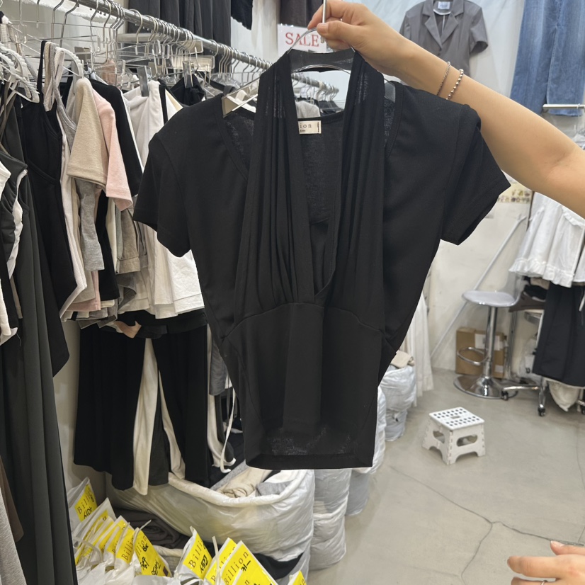 BILLION-L韓國直郵女士新品時尚熱賣推薦T恤假兩件褶皺露背BILLION-LT恤圖色2