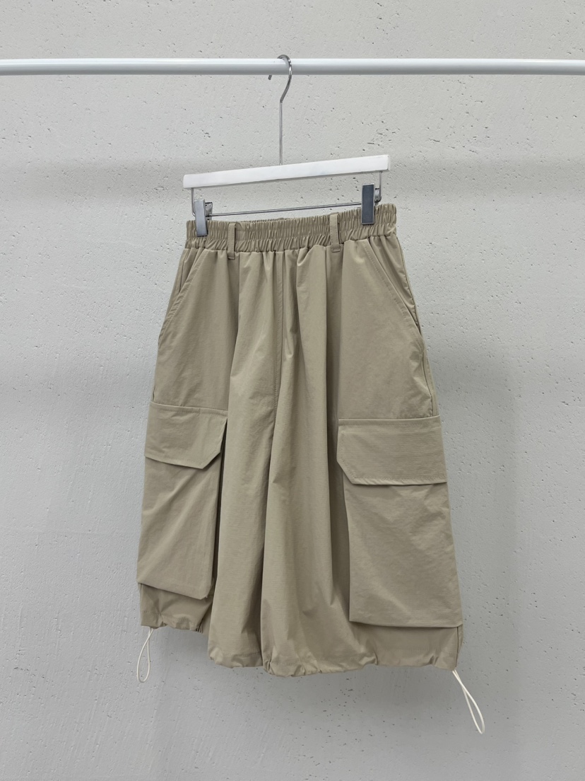 BEAMING SEOUL韓國東大門直郵女裝新品推薦短褲雙排扣工裝BEAMING SEOUL短褲圖色2
