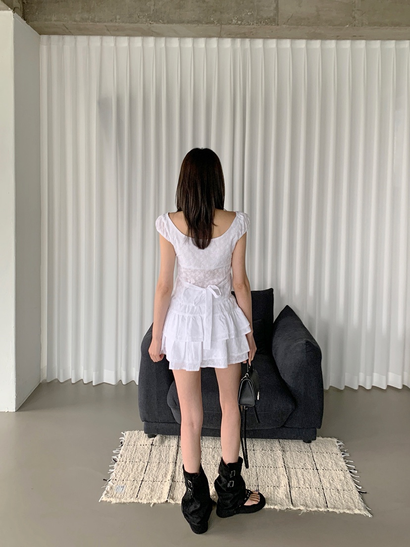 VERANDA韓國直郵女裝新品26夏季時尚熱賣人氣襯衫蕾絲衫絲帶VERANDA襯衫/蕾絲衫