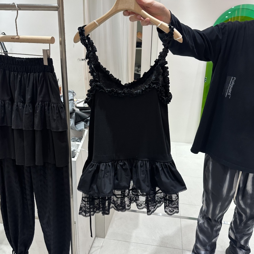 MINI UNNI韓國東大門代購女士新品26夏季熱賣人氣吊帶背心MINI UNNI吊帶/背心
