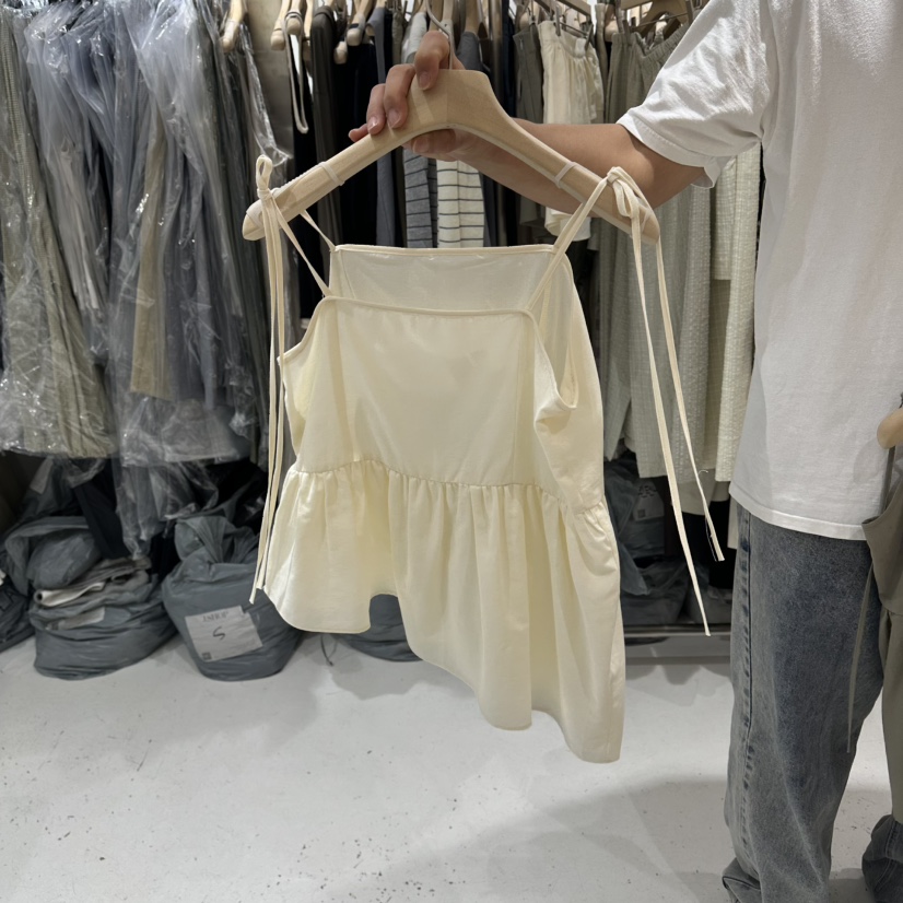 J SHOP韓國直郵實拍女士新品休閑吊帶背心不對稱褶皺無袖J_SHOP吊帶/背心