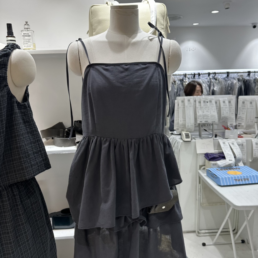 J SHOP韓國直郵實拍女士新品休閑吊帶背心不對稱褶皺無袖J_SHOP吊帶/背心圖色3