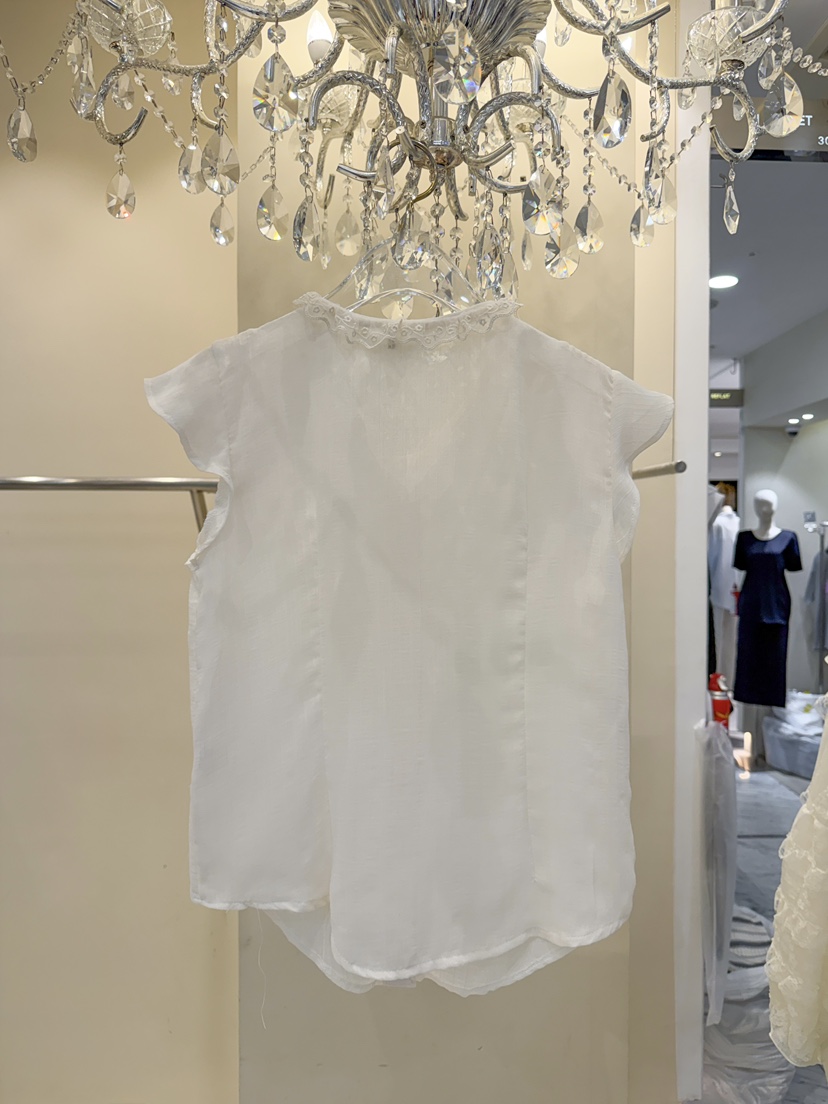 81 MARKET-L韓國東大門直郵女士新品時尚推薦襯衫蕾絲衫81 MARKET-L襯衫/蕾絲衫