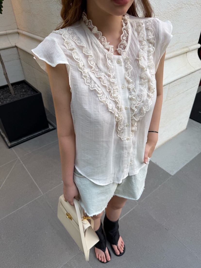81 MARKET-L韓國東大門直郵女士新品時尚推薦襯衫蕾絲衫81 MARKET-L襯衫/蕾絲衫