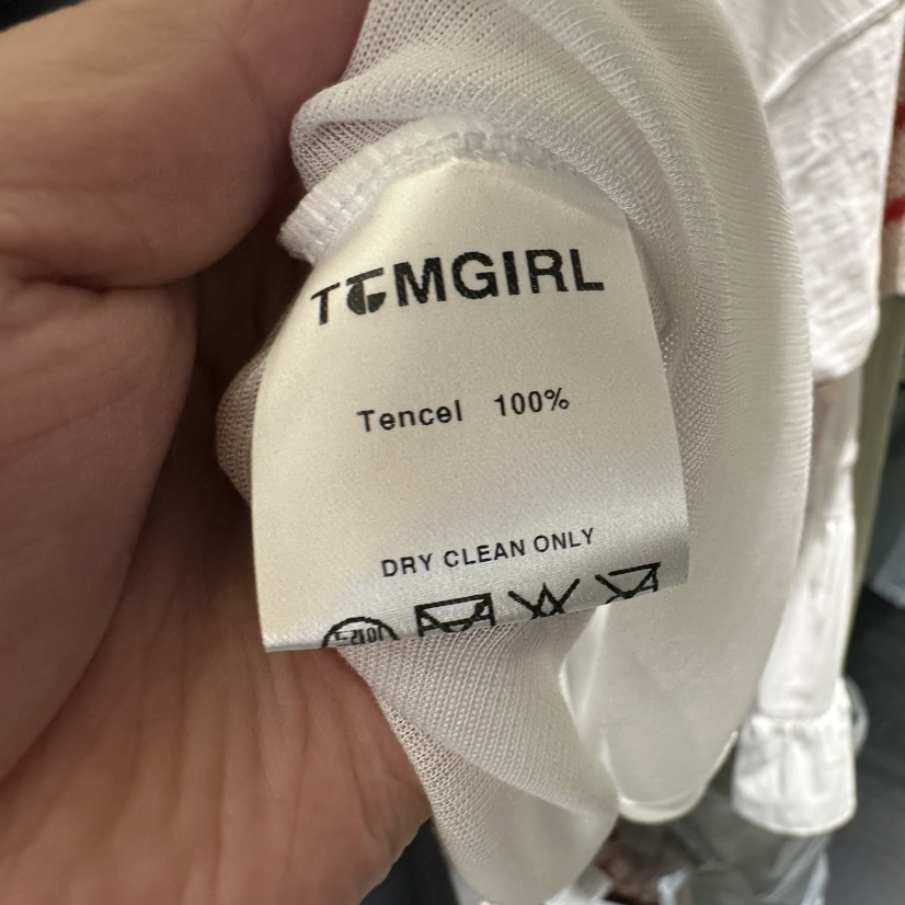 TOMGIRL東大門實拍韓國女裝新品26夏季休閑時尚熱賣推薦T恤TOMGIRLT恤