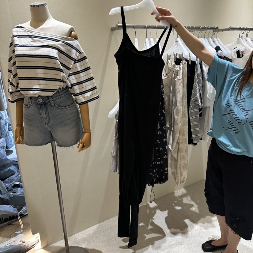 MOREMORE韓國直郵女士新品熱賣推薦人氣休閑26夏季連體褲腿套more more連體褲