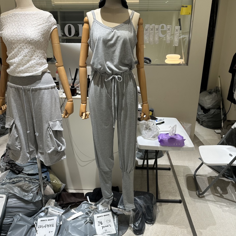 MOREMORE韓國直郵女士新品熱賣推薦人氣休閑26夏季連體褲腿套more more連體褲圖色2