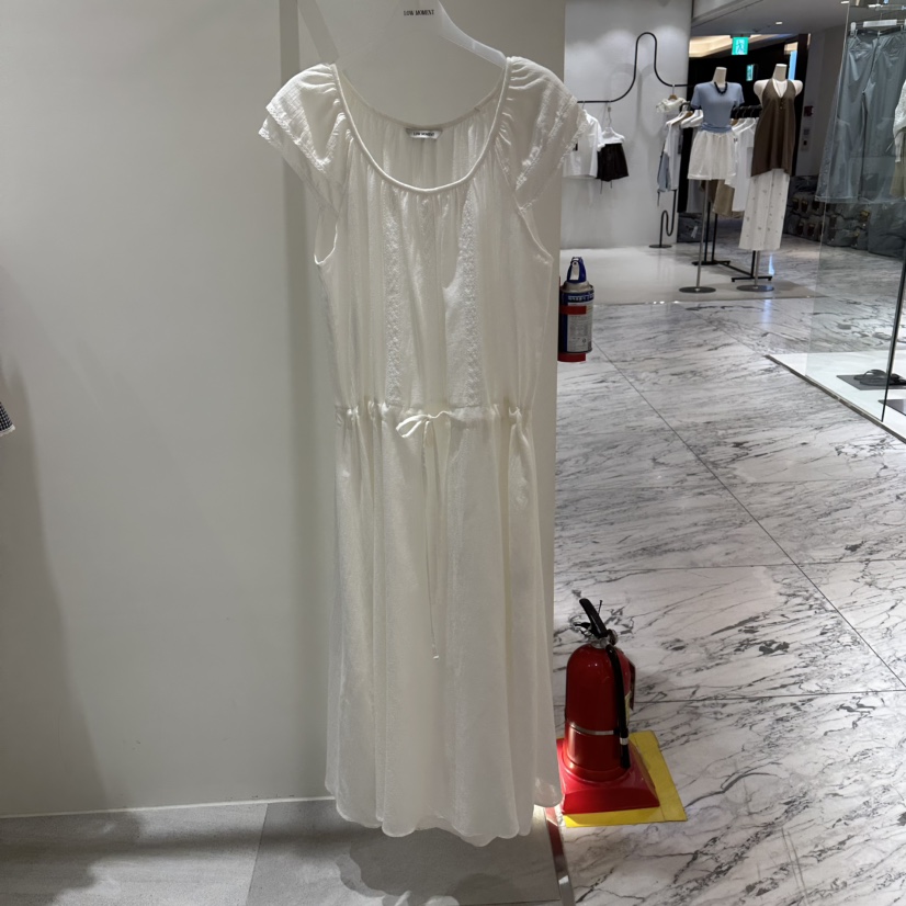 LOW MOMENT韓國東大門直郵女士新品推薦時尚熱賣連衣裙OPSLOW MOMENT連衣裙圖色1