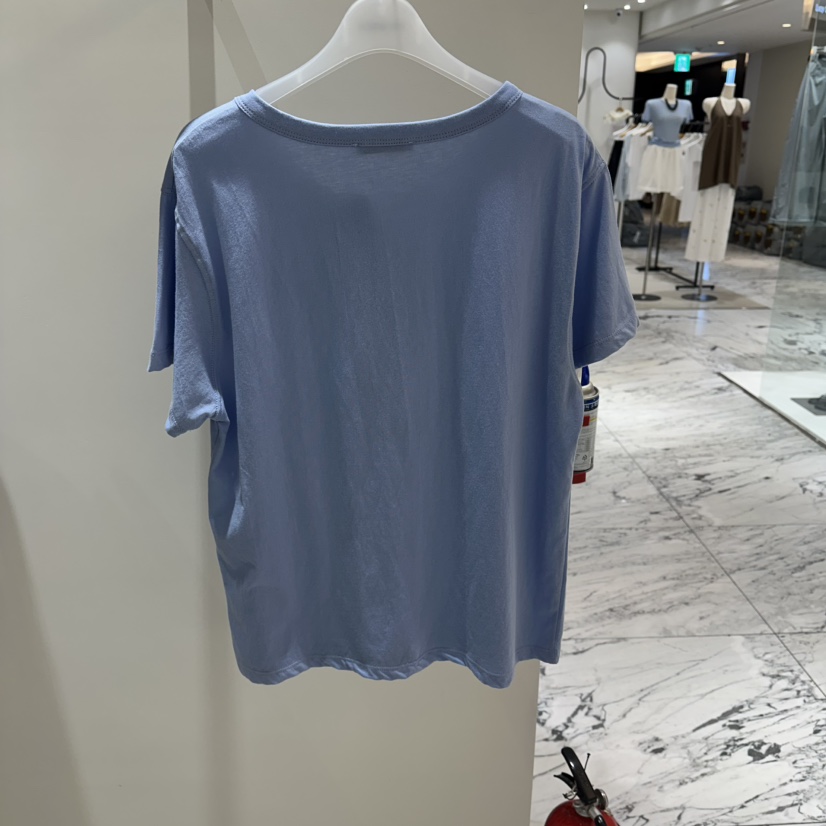 LOW MOMENT韓國東大門代購女士新品休閑時尚熱賣推薦T恤LOW MOMENTT恤