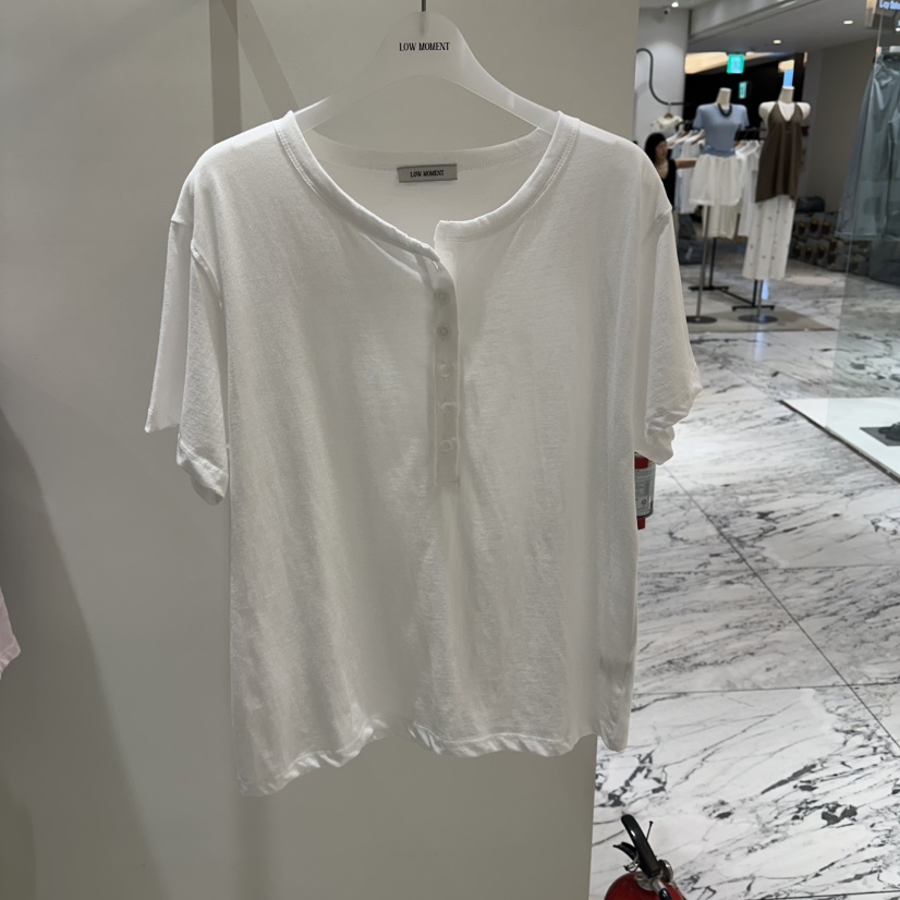 LOW MOMENT韓國東大門代購女士新品休閑時尚熱賣推薦T恤LOW MOMENTT恤圖色1
