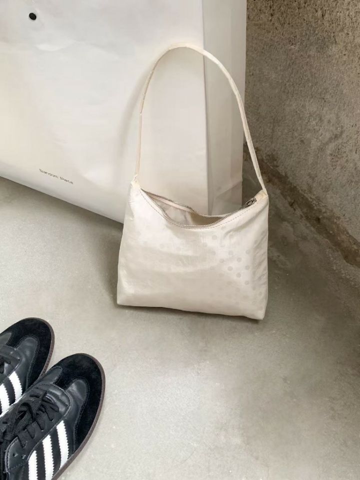 TROUVAILLE東大門實拍韓國女士新品26夏季熱賣手拿包腋下包TROUVAILLE手拿包/腋下包圖色4