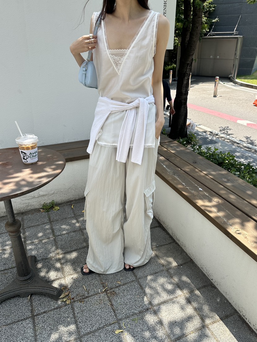 BOWIE韓國直郵實拍女裝新品熱賣26夏季推薦時尚吊帶背心蕾絲BOWIE吊帶/背心