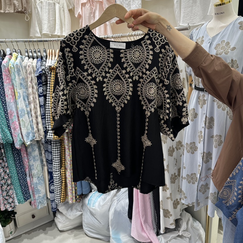 BIKINI韓國直郵女裝新款休閑26夏季推薦人氣襯衫蕾絲衫刺繡BIKINI襯衫/蕾絲衫圖色3