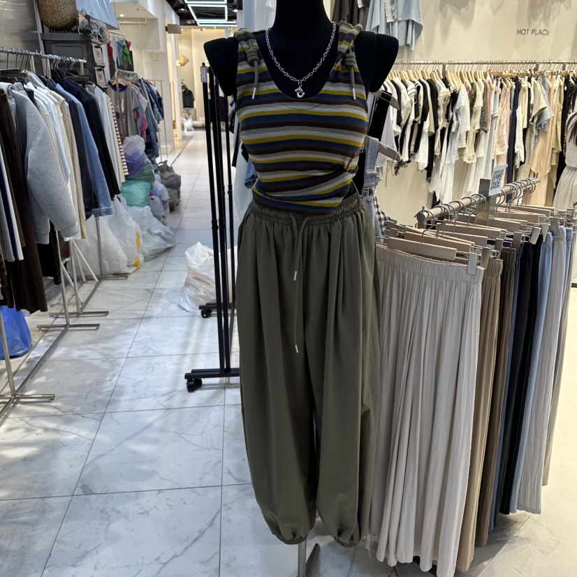 HOT PLACE/DREAM GIRIS/HOT ISSUE韓國東大門直郵女裝新款人氣套裝套裝HOT PLACE/DREAM GIRIS/HOT ISSUE套裝圖色1