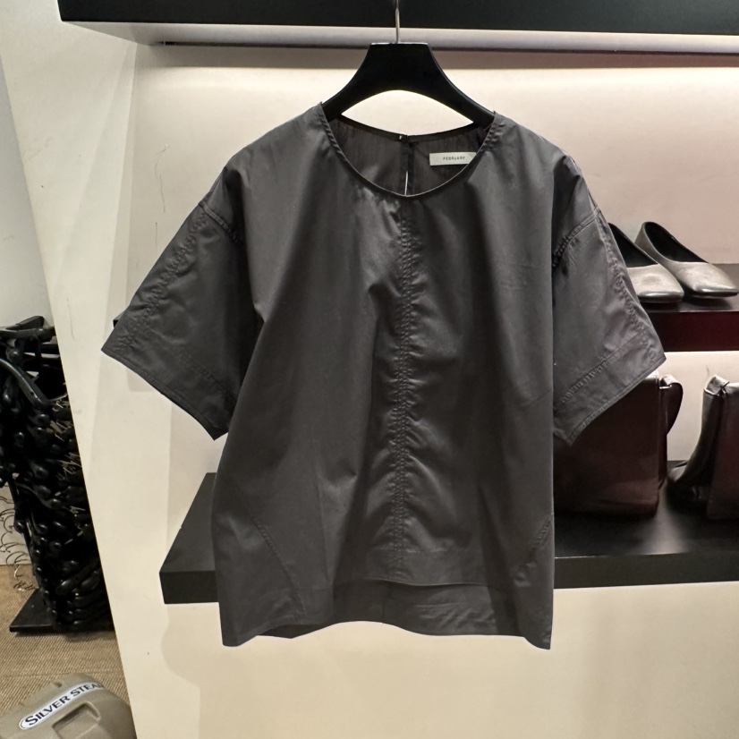 FEBRUARY 11東大門實拍韓國女士新品熱賣襯衫蕾絲衫圓領FEBRUARY 11襯衫/蕾絲衫圖色2墨色