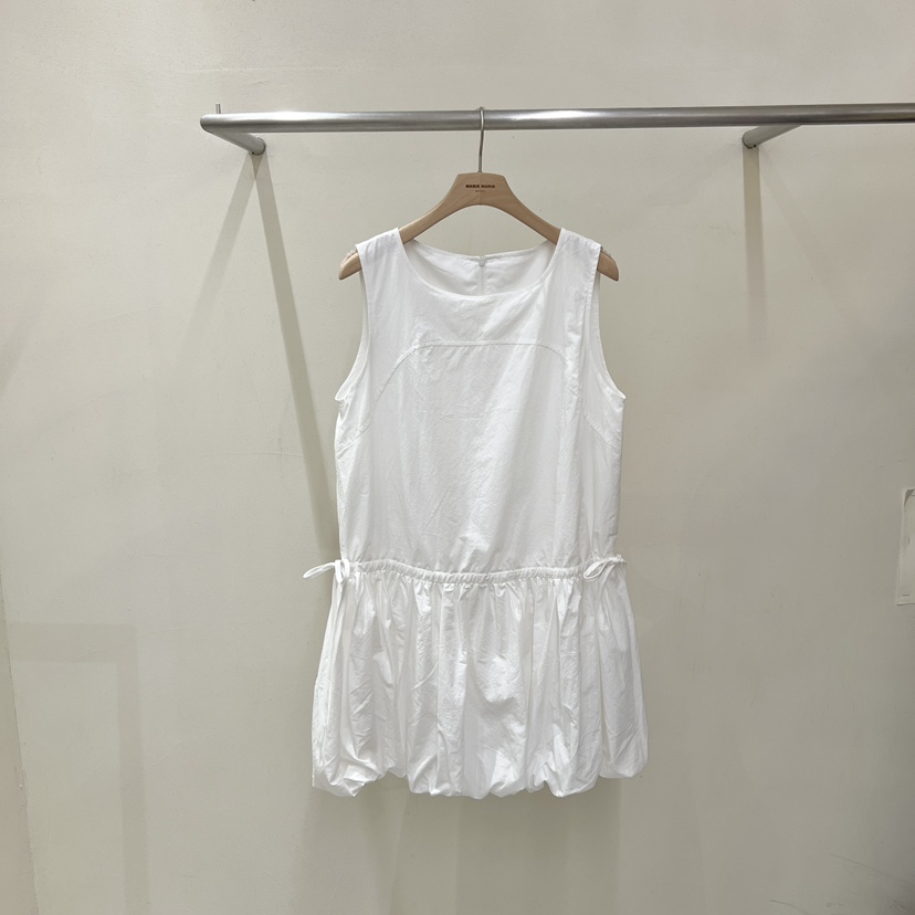 MARIE MARIE韓國直郵女士新款26夏季熱賣時尚連衣裙OPS無袖MARIE MARIE連衣裙圖色1