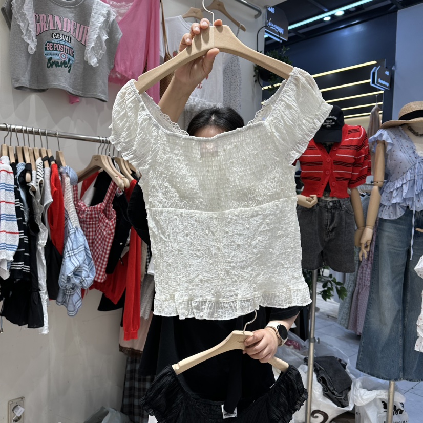 UNDERSTAR_VINTAGE韓國東大門直郵女裝新款推薦襯衫蕾絲衫荷葉邊網眼UNDERSTAR_VINTAGE襯衫/蕾絲衫
