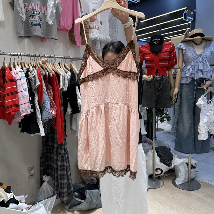 UNDERSTAR_VINTAGE韓國直郵女裝新品休閑熱賣人氣連衣裙蕾絲UNDERSTAR_VINTAGE連衣裙圖色1