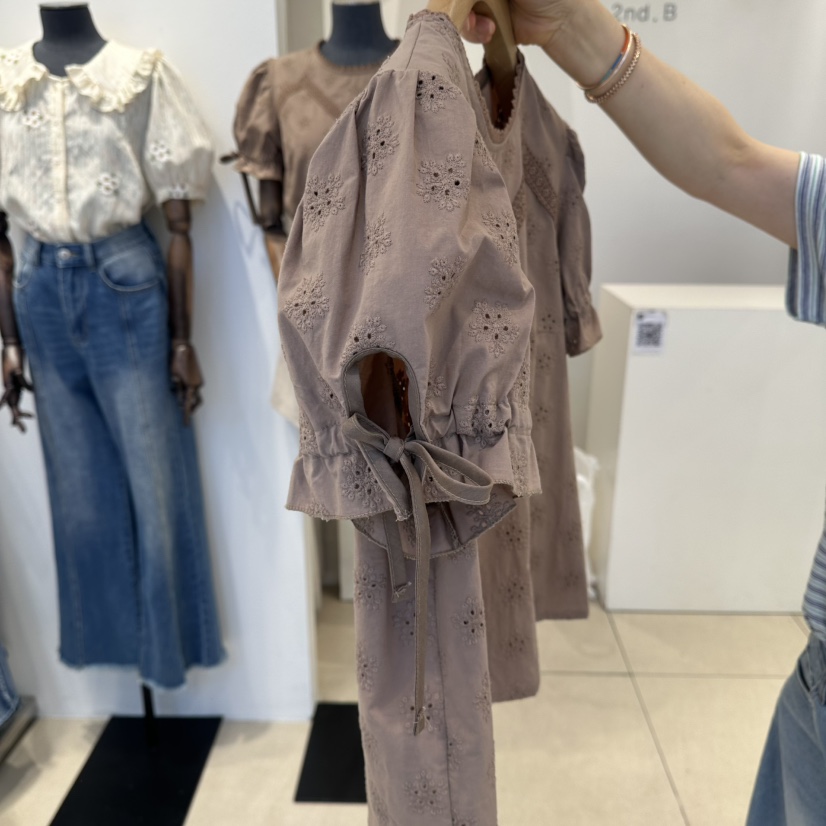 2nd B-S韓國東大門直郵女士新品時尚26夏季熱賣襯衫蕾絲衫2nd B-S襯衫/蕾絲衫