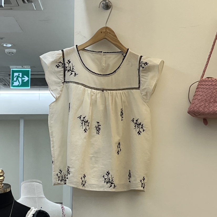 BEEN-A韓國直郵女裝新品推薦時尚人氣26夏季襯衫蕾絲衫刺繡BEEN-A襯衫/蕾絲衫圖色1