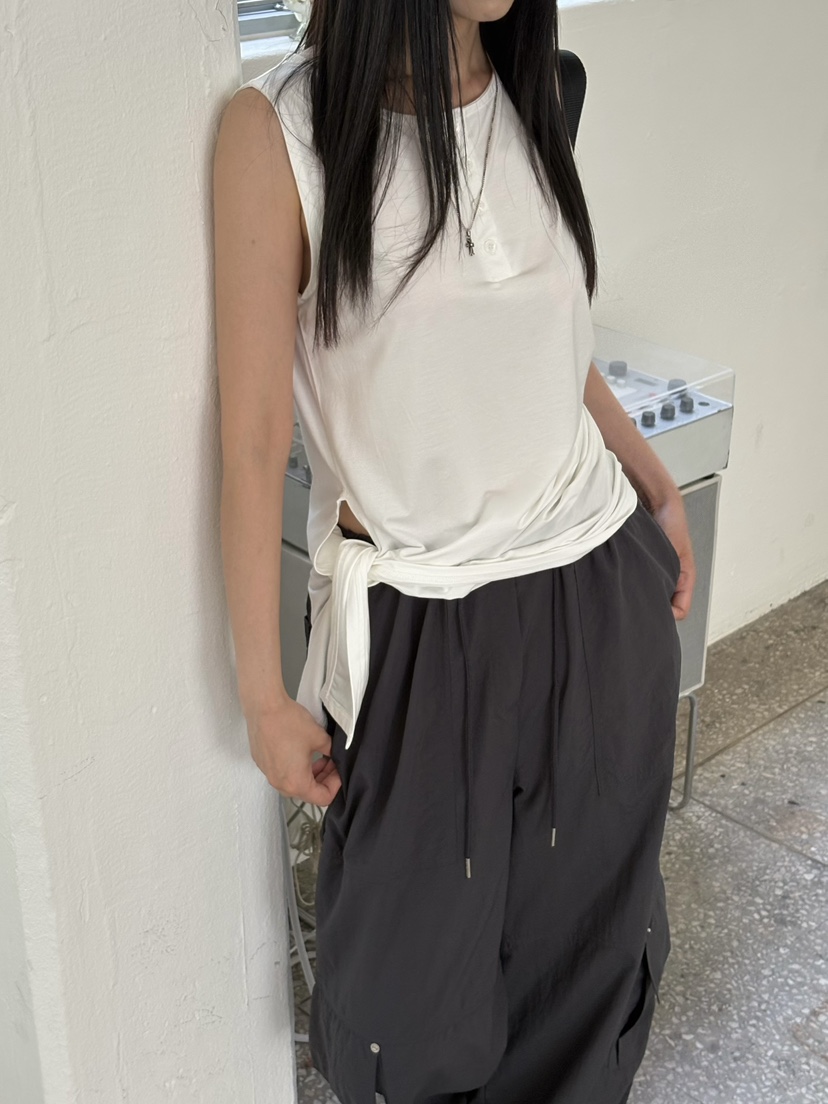 Verbena韓國直郵女士新品時尚26夏季休閑熱賣吊帶背心不對稱Verbena吊帶/背心