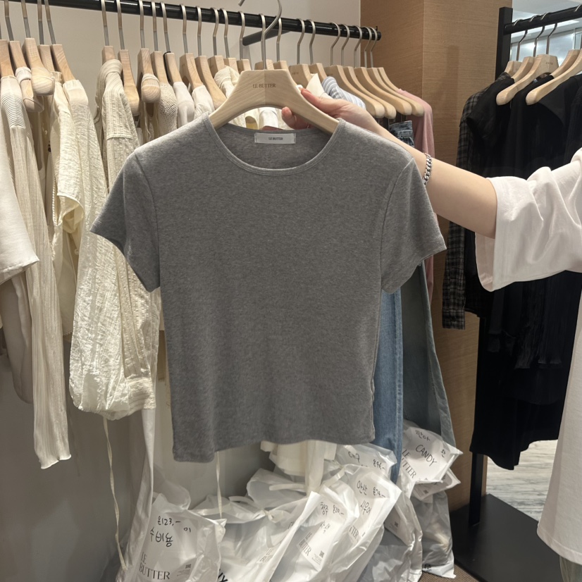 LE BUTTER韓國直郵實拍女裝新品時尚推薦人氣熱賣休閑T恤LE BUTTERT恤圖色2