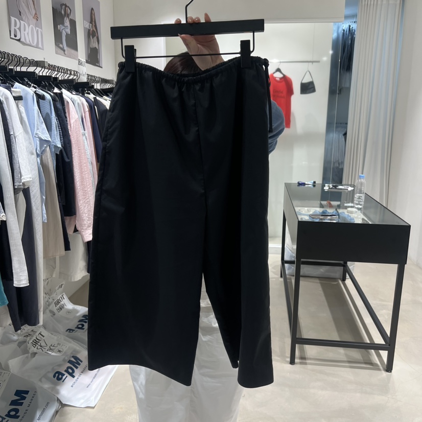 BROT韓國直郵女裝新品時尚推薦人氣熱賣26夏季休閑短褲BROT短褲圖色1