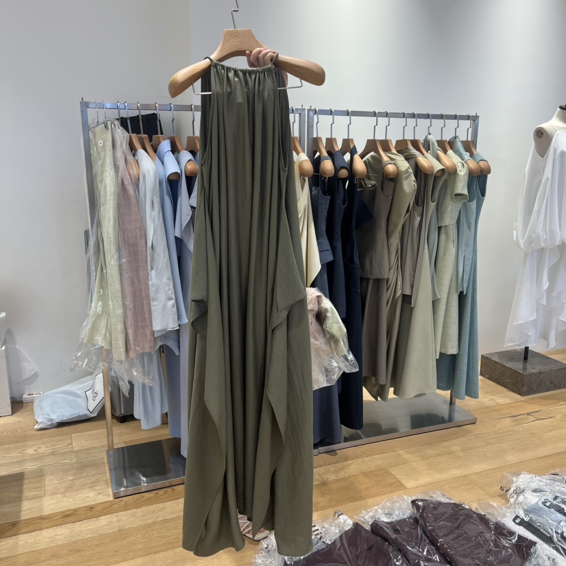 VAN NZILL韓國直郵實拍女裝新品26夏季熱賣時尚人氣連衣裙VAN NZILL連衣裙圖色2