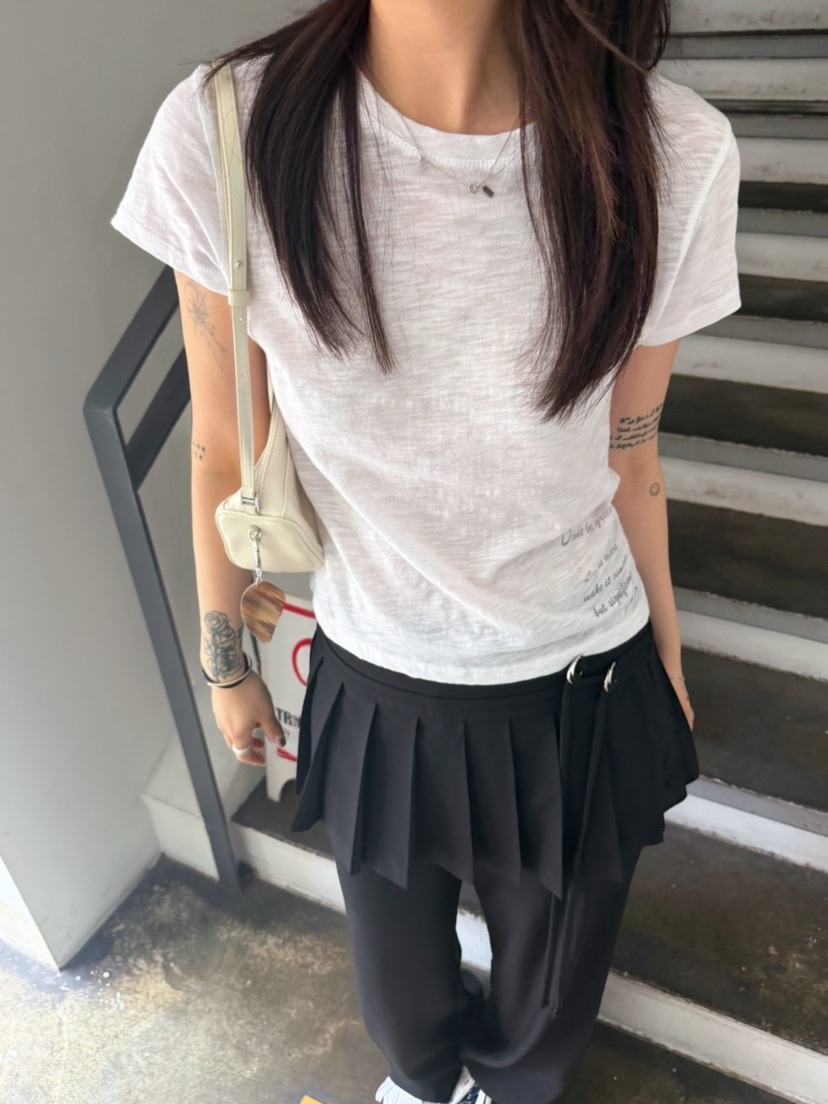 GLITTER韓國東大門直郵女裝新款時尚推薦休閑熱賣人氣T恤GLITTERT恤