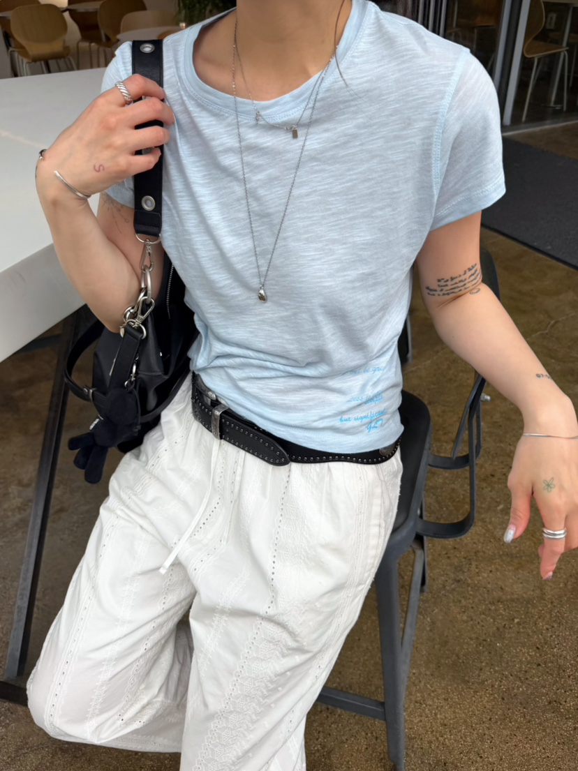 GLITTER韓國東大門直郵女裝新款時尚推薦休閑熱賣人氣T恤GLITTERT恤