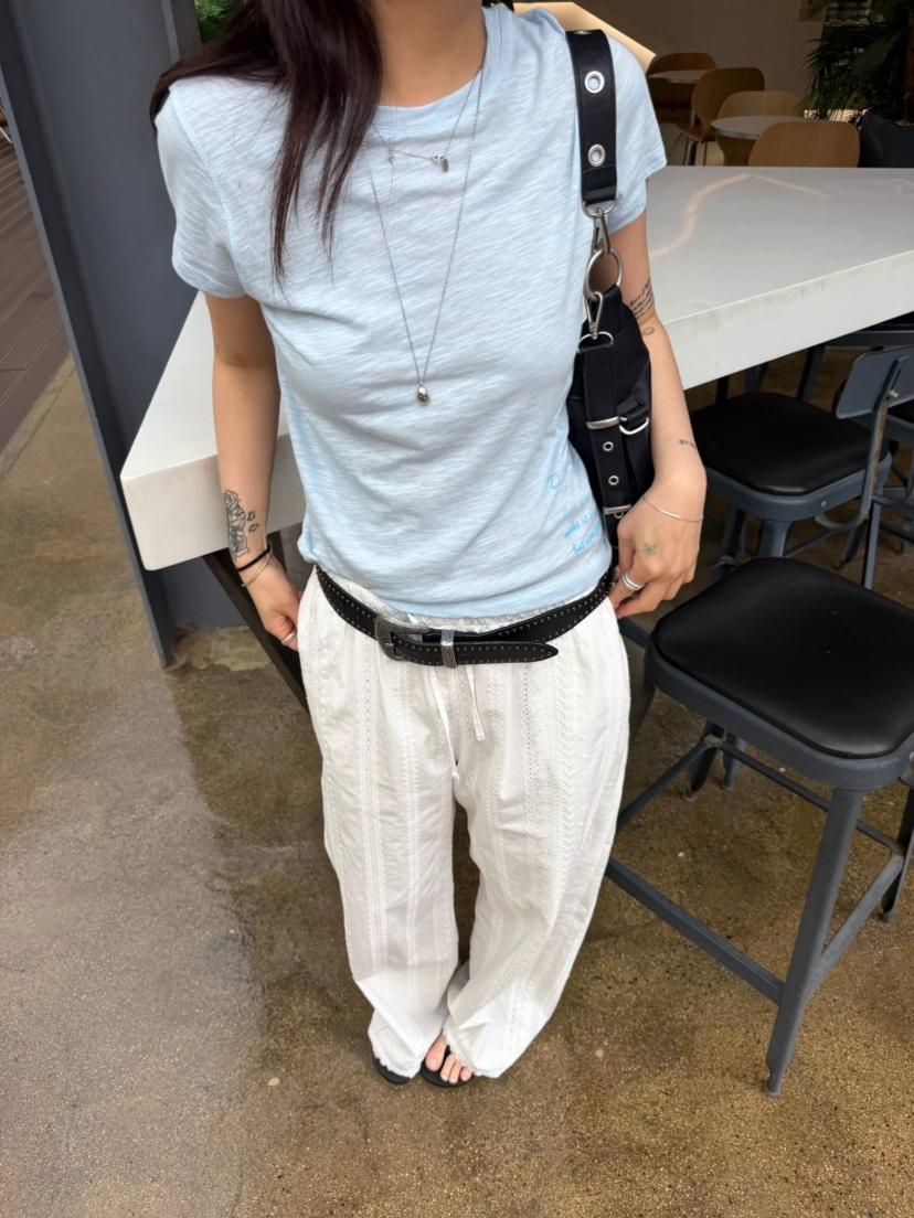 GLITTER韓國東大門直郵女裝新款時尚推薦休閑熱賣人氣T恤GLITTERT恤