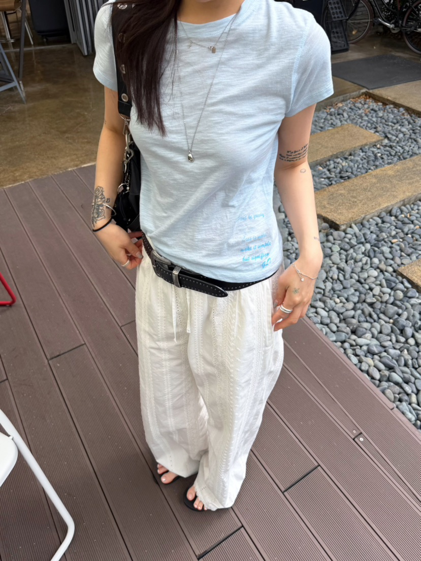 GLITTER韓國東大門直郵女裝新款時尚推薦休閑熱賣人氣T恤GLITTERT恤